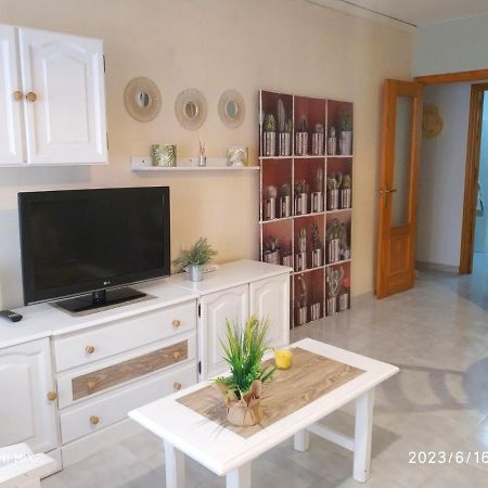 Апартаменты Pink Catia Coqueto Piso Playa Del Cura Торевьиа Экстерьер фото
