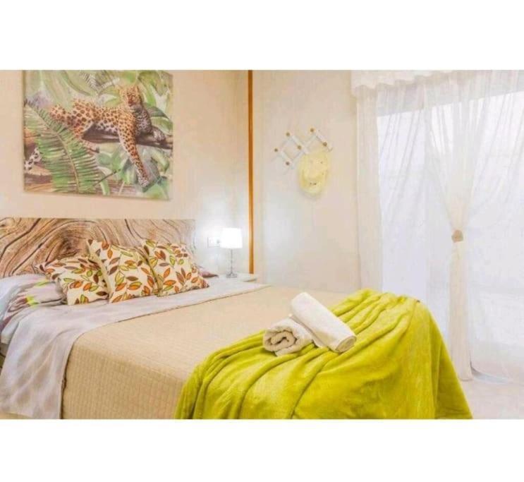 Апартаменты Pink Catia Coqueto Piso Playa Del Cura Торевьиа Экстерьер фото