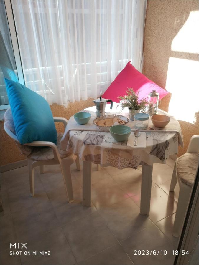 Апартаменты Pink Catia Coqueto Piso Playa Del Cura Торевьиа Экстерьер фото