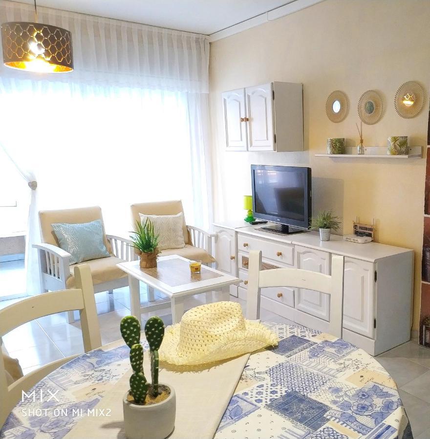 Апартаменты Pink Catia Coqueto Piso Playa Del Cura Торевьиа Экстерьер фото