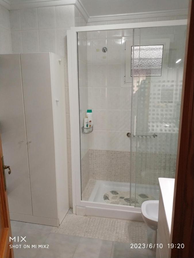 Апартаменты Pink Catia Coqueto Piso Playa Del Cura Торевьиа Экстерьер фото